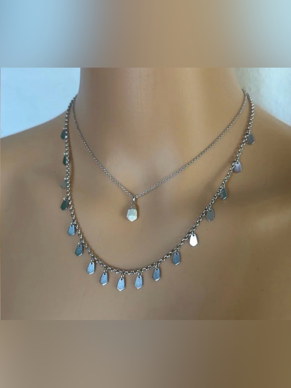 Vintage Kendra Scott Silver
Double Chain Howlite necklace-Preowned